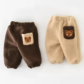 Новые осенне-зимние повседневные брюки для мальчиков и девочек Baby Plus, утепленные бархатом, детские модные брюки с мультяшным Медведем и простым карманом