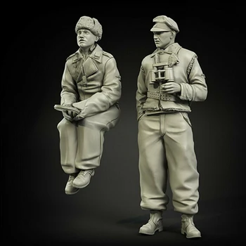 В разобранном виде 1/35 старинных офицеров Харькова включают в себя 2 комплекта миниатюрных моделей из смолы, неокрашенных