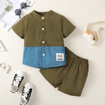 Одежда для маленьких мальчиков, комплект из 2 предметов, повседневная рубашка с цветными блоками с надписями и шортами, милая одежда для малышей на весну и лето