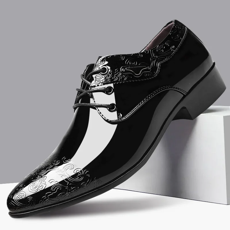 Повседневная Деловая Обувь для Мужчин, Модельные Туфли На шнуровке, Официальные Черные Туфли-Броги из Лакированной Кожи для Мужской Свадебной Вечеринки, Офисные Оксфорды
